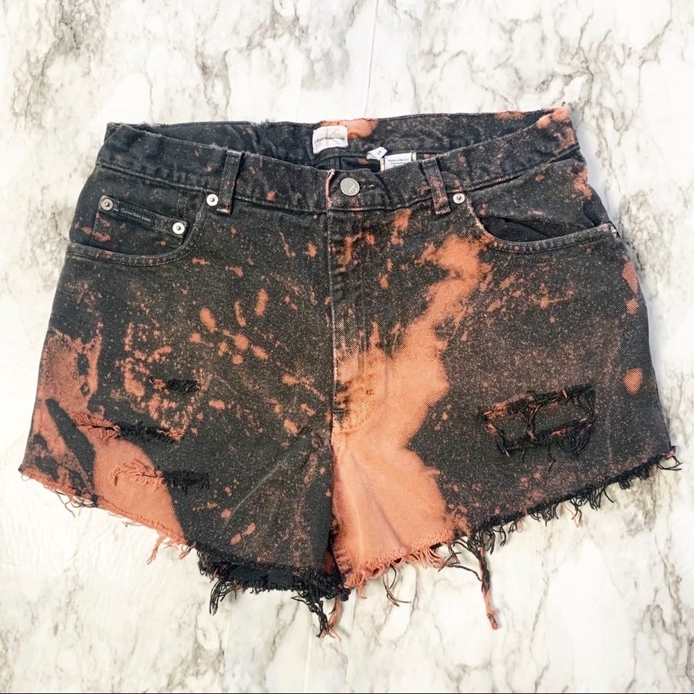 Calvin Klein Destroyed Cut Off Shorts Size 34